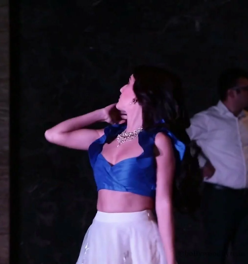 Isabelle Kaif at sonam kapoor sangeet ceremony