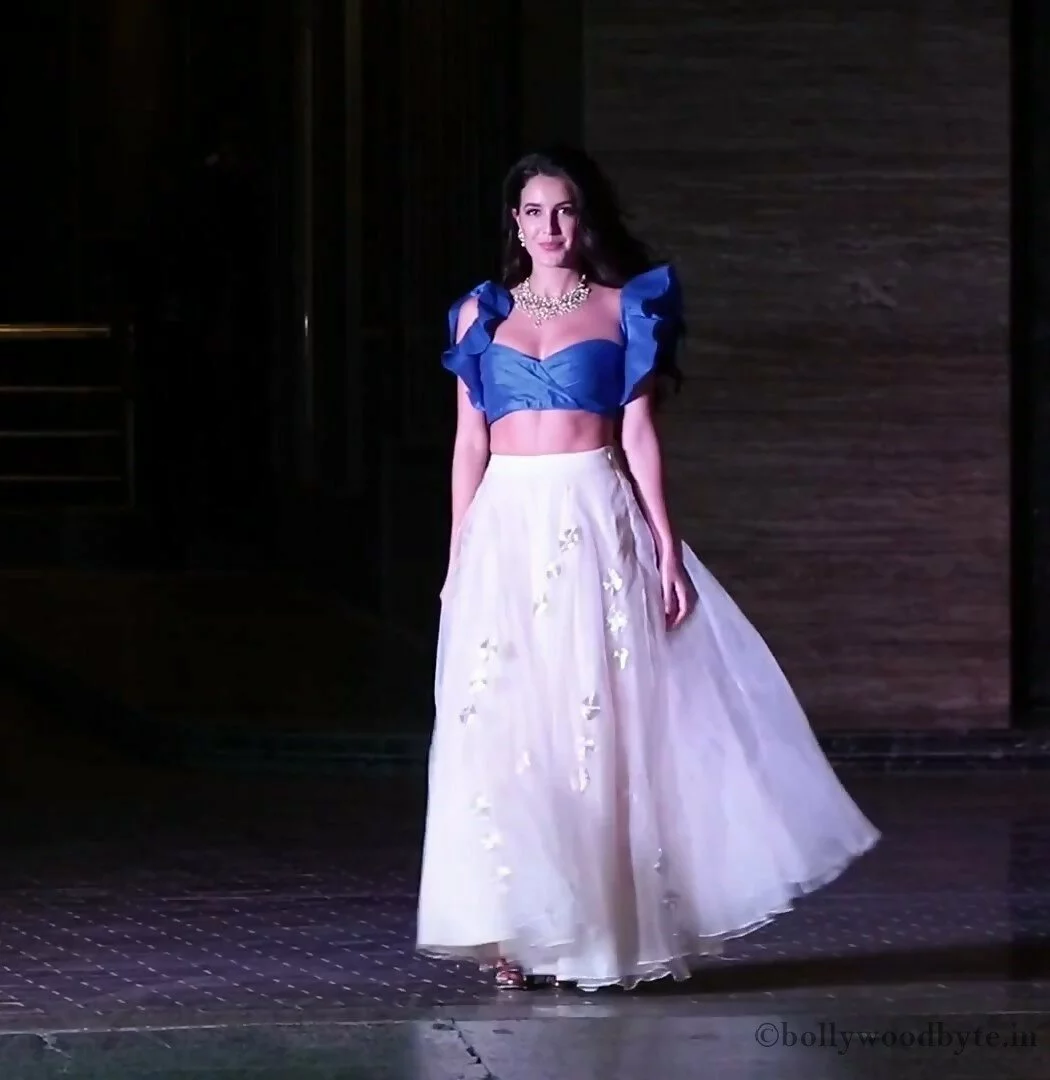 Isabelle Kaif at sonam kapoor sangeet ceremony